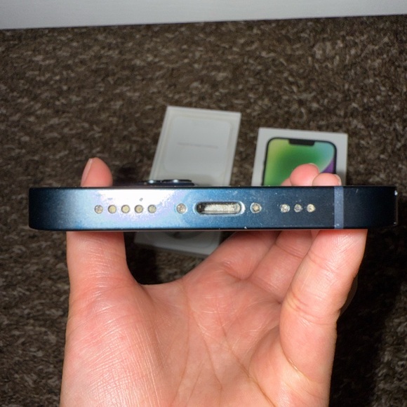 Apple iPhone 14 Midnight 128GB - Picture 9 of 16